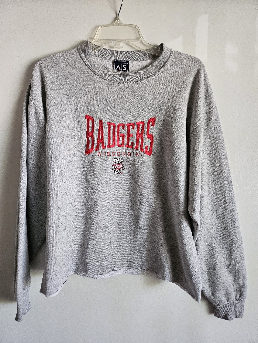 Vintage AS Sports Wisconsin Badgers Shirt Cropped Crew Neck Gray Men's size Med